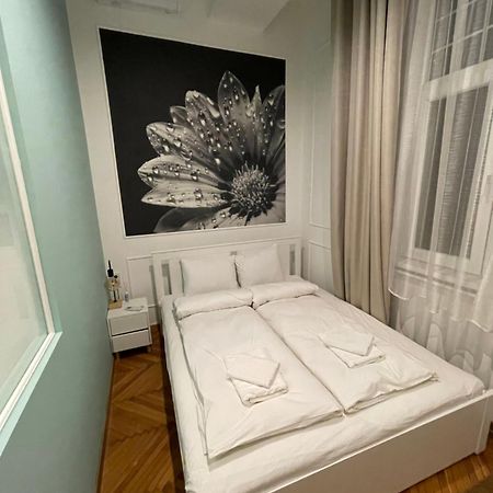Flower Apartment Budapeste Exterior foto
